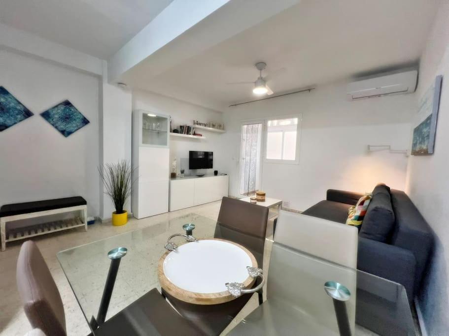 Magnifico Apartamento En El Centro De 푸엔히롤라 외부 사진